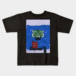 Expressive Male Character with Animal Mask and Green Eyes Reading a Blue Book Kids T-Shirt